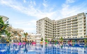 Bonita Luxury Resort & Spa